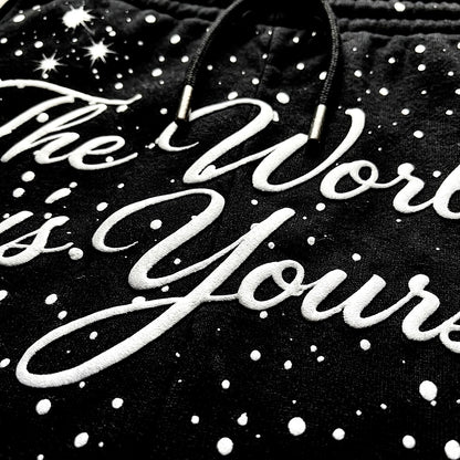 THE WORLD IS YOURS SHORTS (BLACK)